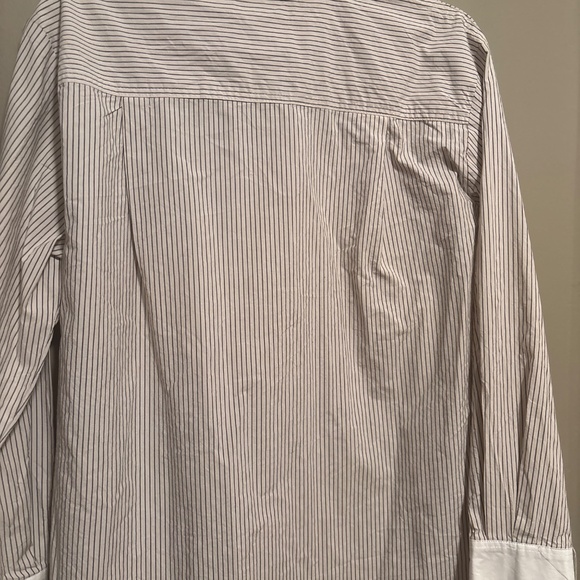 Striped dkny shirt size M-L pls see pic of missing button on cuff - Picture 7 of 7